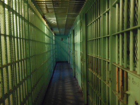 Inmate found unresponsive in his cell dies at hospital